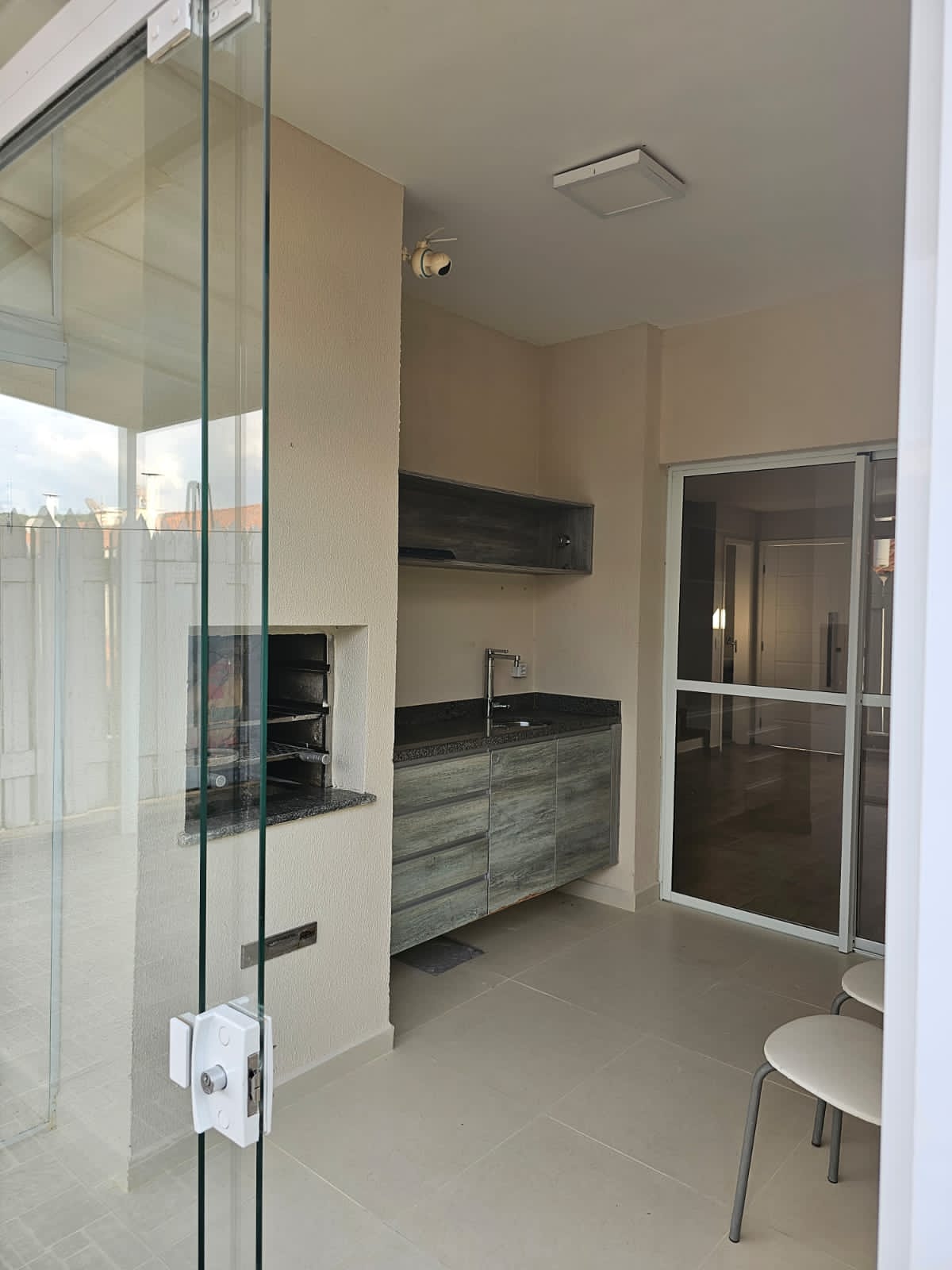 Imagem Sobrado com 3 Quartos para Alugar, 82 m²em Taboão - São Roque