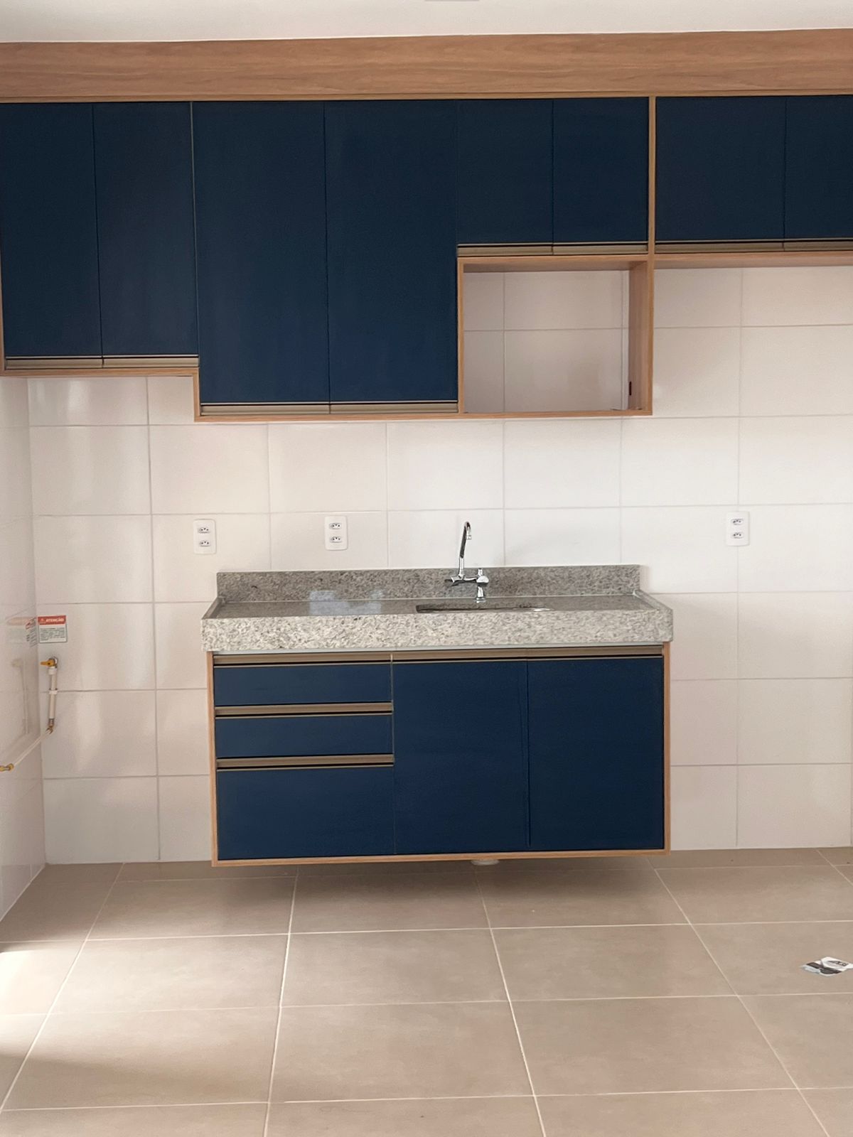 Imagem Apartamento com 2 Quartos para Alugar, 60 m²em Buraquinho - Lauro de Freitas Imagem Apartamento com 2 Quartos para Alugar, 60 m²em Buraquinho - Lauro de Freitas