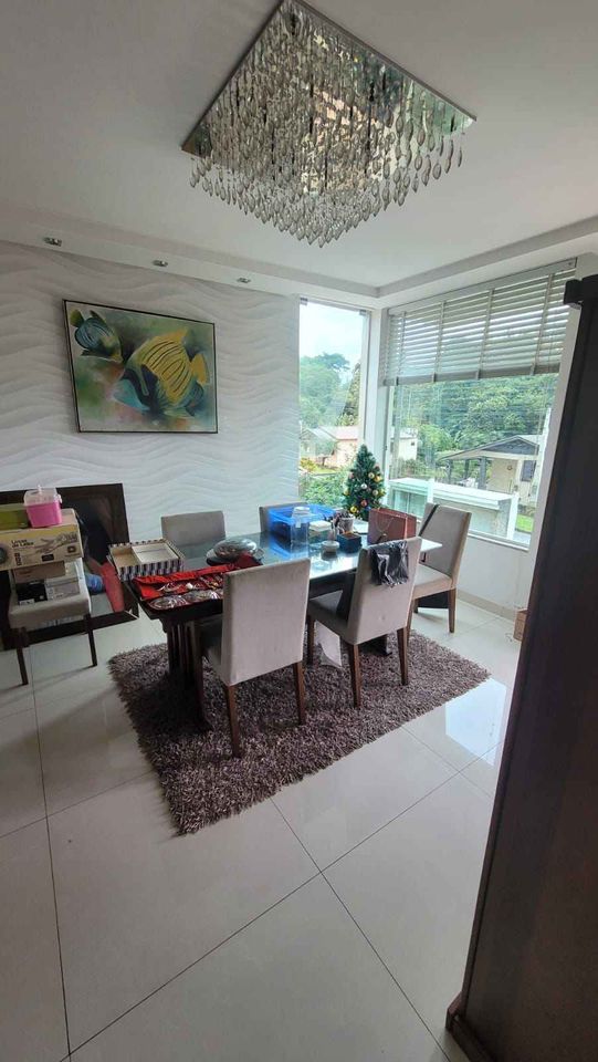 Imagem Casa com 3 Quartos à Venda, 102 m²em Vila São José - Criciúma Imagem Casa com 3 Quartos à Venda, 102 m²em Vila São José - Criciúma