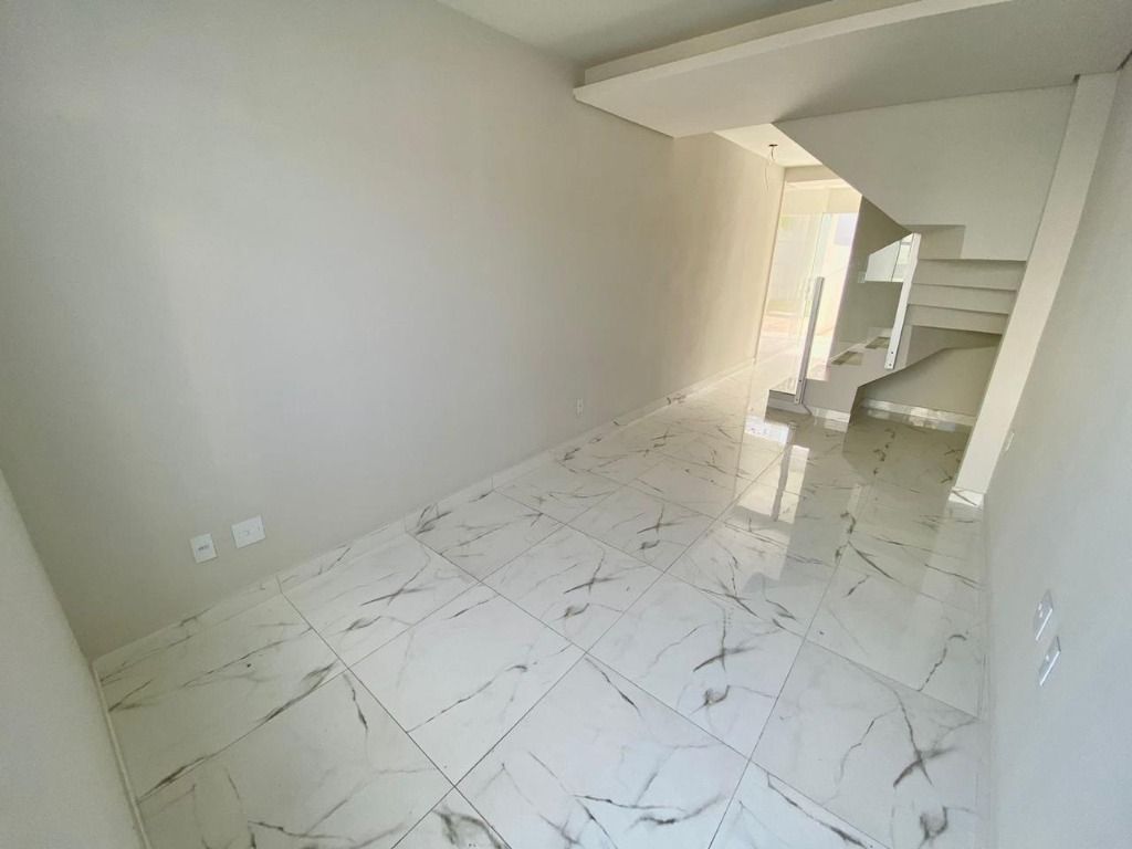 Imagem Casa com 2 Quartos à Venda, 71 m² em Piratininga (Venda Nova) - Belo Horizonte Imagem Casa com 2 Quartos à Venda, 71 m² em Piratininga (Venda Nova) - Belo Horizonte