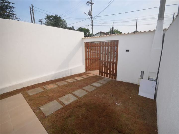 Imagem Casa com 2 Quartos à Venda, 55 m² em Itanhaém Imagem Casa com 2 Quartos à Venda, 55 m² em Itanhaém