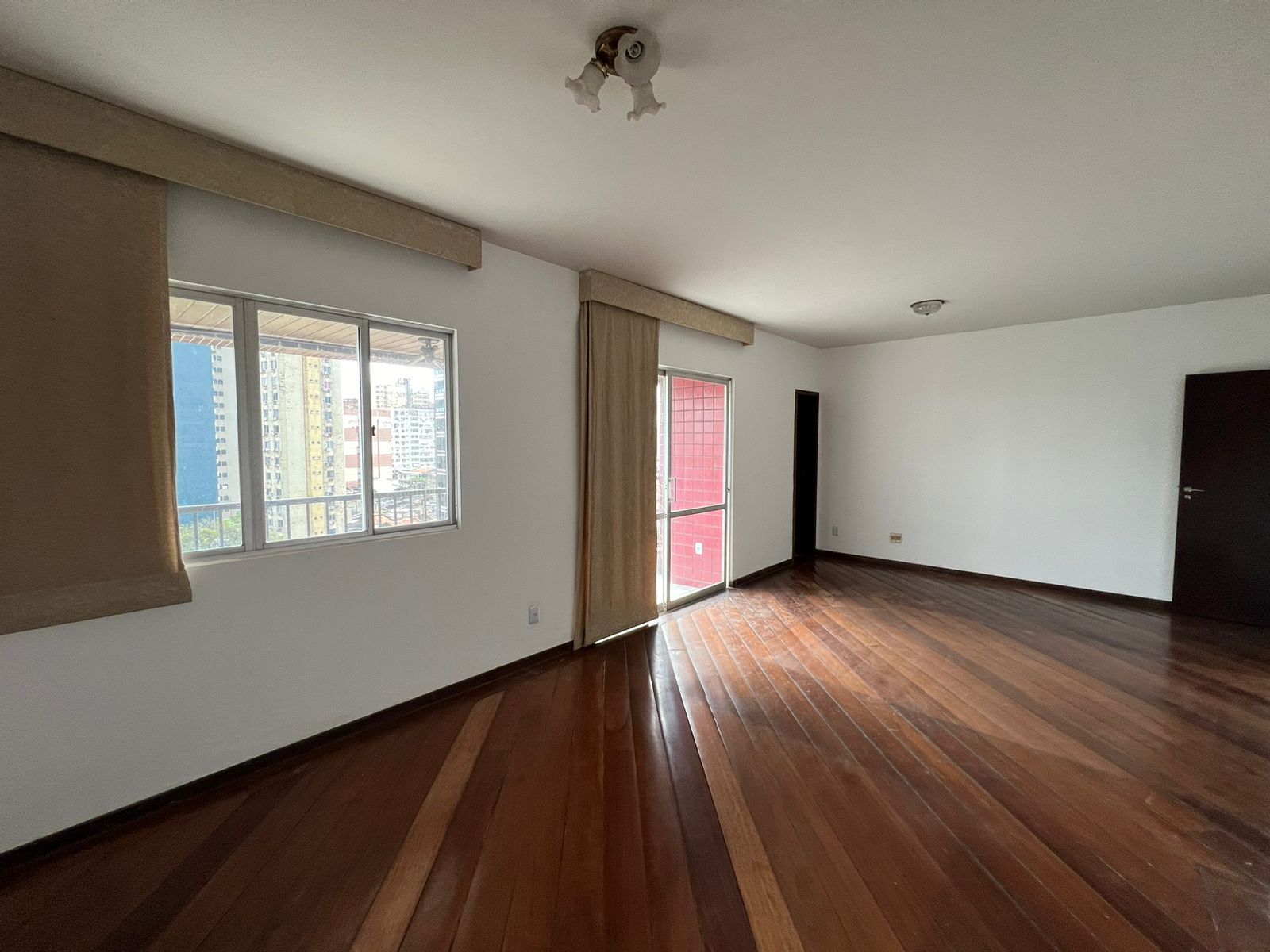 Imagem Apartamento com 3 Quartos à Venda, 146 m²em Reduto - Belém