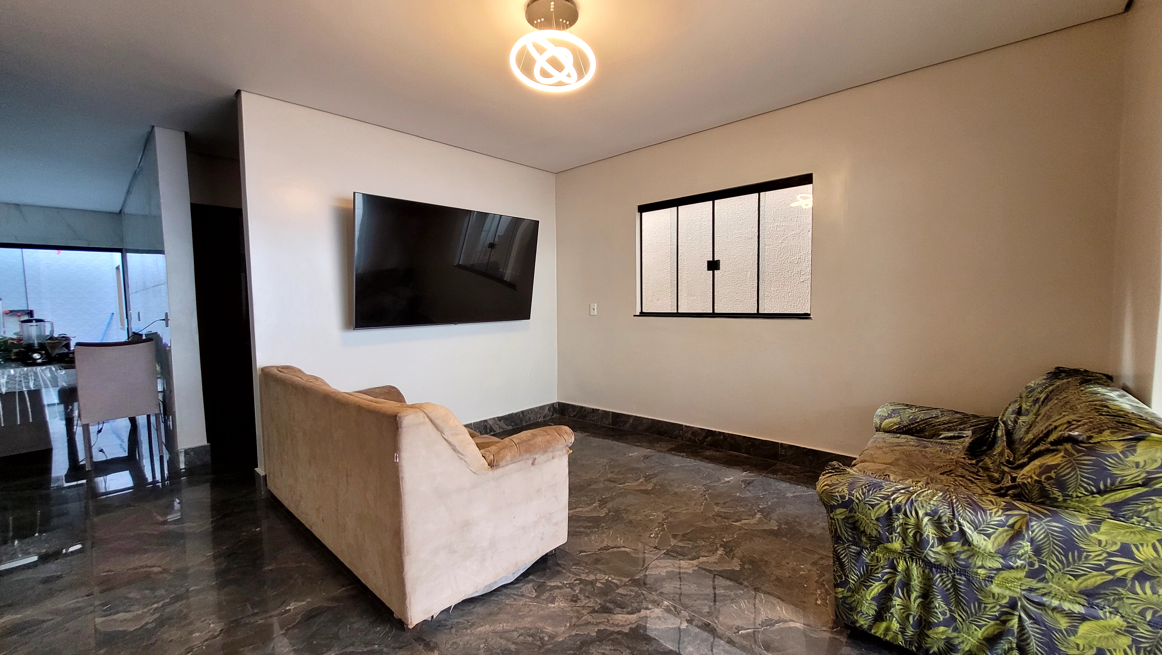 Imagem Casa com 3 Quartos à Venda, 154 m²em Samambaia Norte (Samambaia) - Brasília