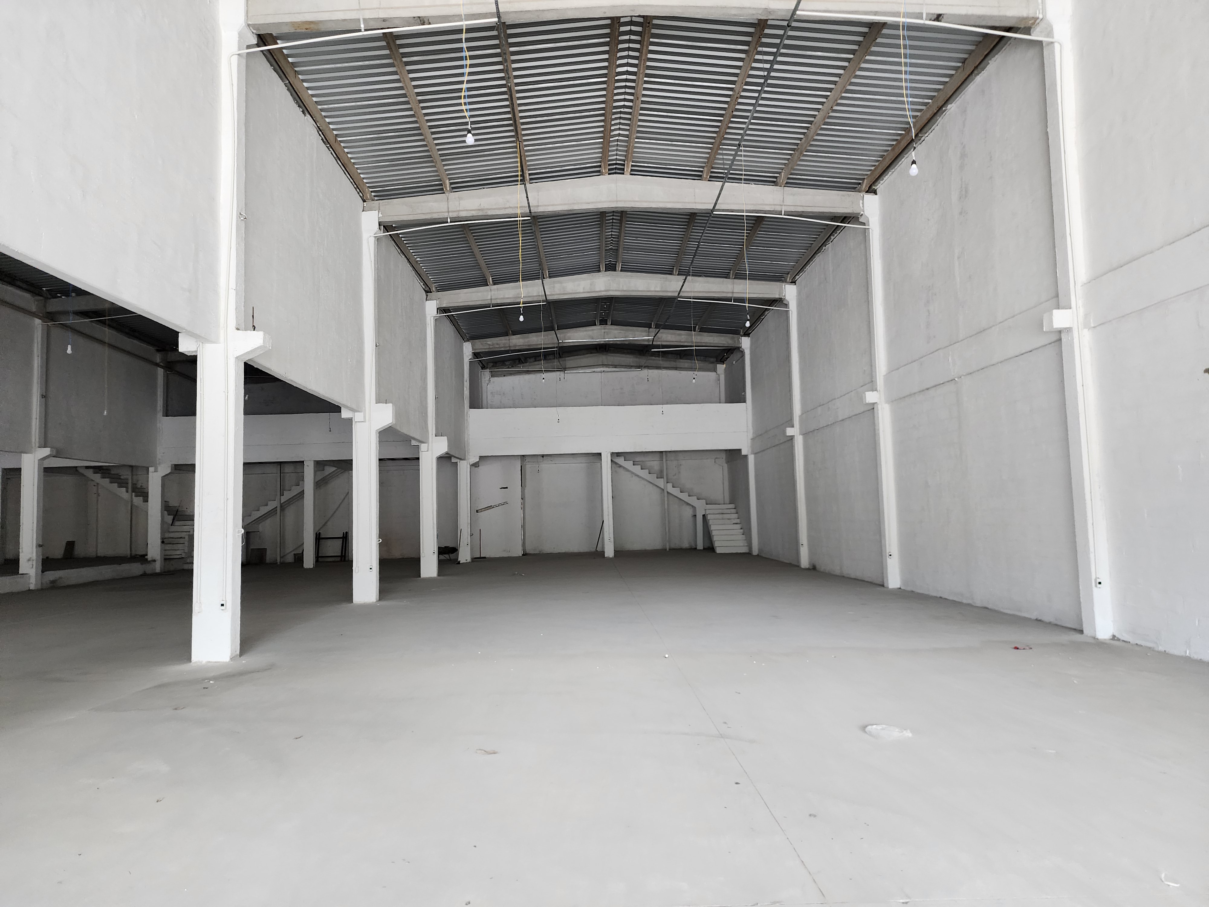 Ponto Comercial para Alugar, 450 m²em Cia I - Simões Filho