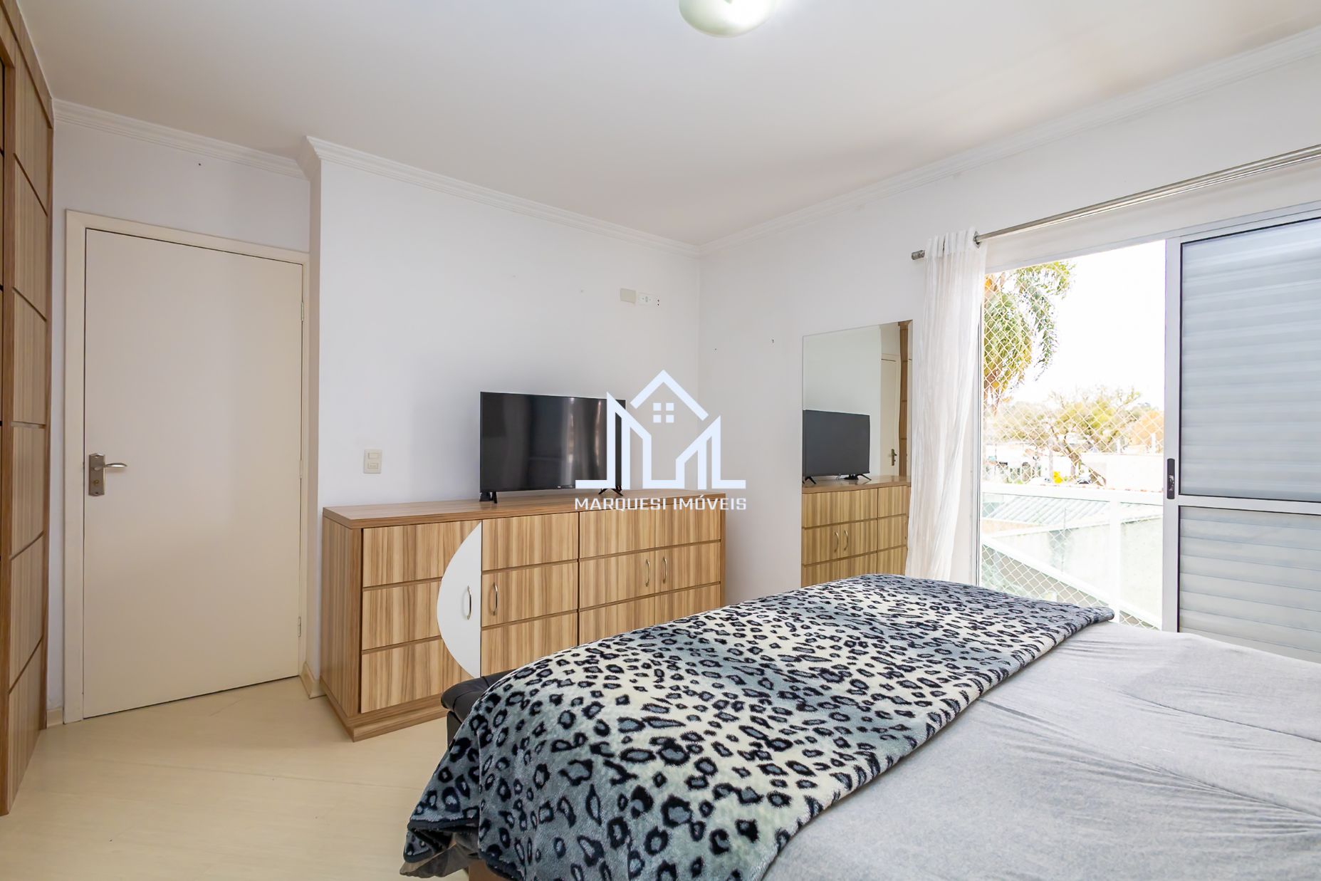 Imagem Sobrado com 3 Quartos à Venda, 172 m²em Santa Felicidade - Curitiba