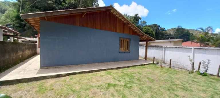 Imagem Casa de Condomínio com 2 Quartos à Venda, 80 m² em Albuquerque - Teresópolis