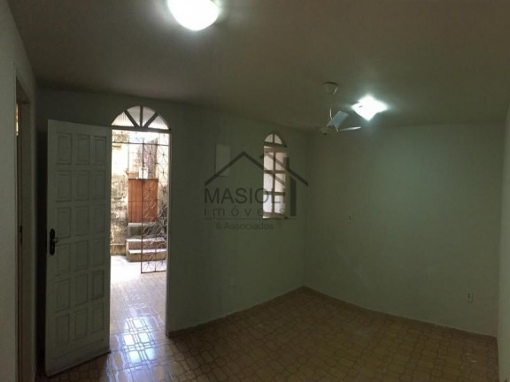 Imagem Casa com 4 Quartos para Alugar, 100 m² em Nossa Senhora da Penha - Vila Velha Imagem Casa com 4 Quartos para Alugar, 100 m² em Nossa Senhora da Penha - Vila Velha