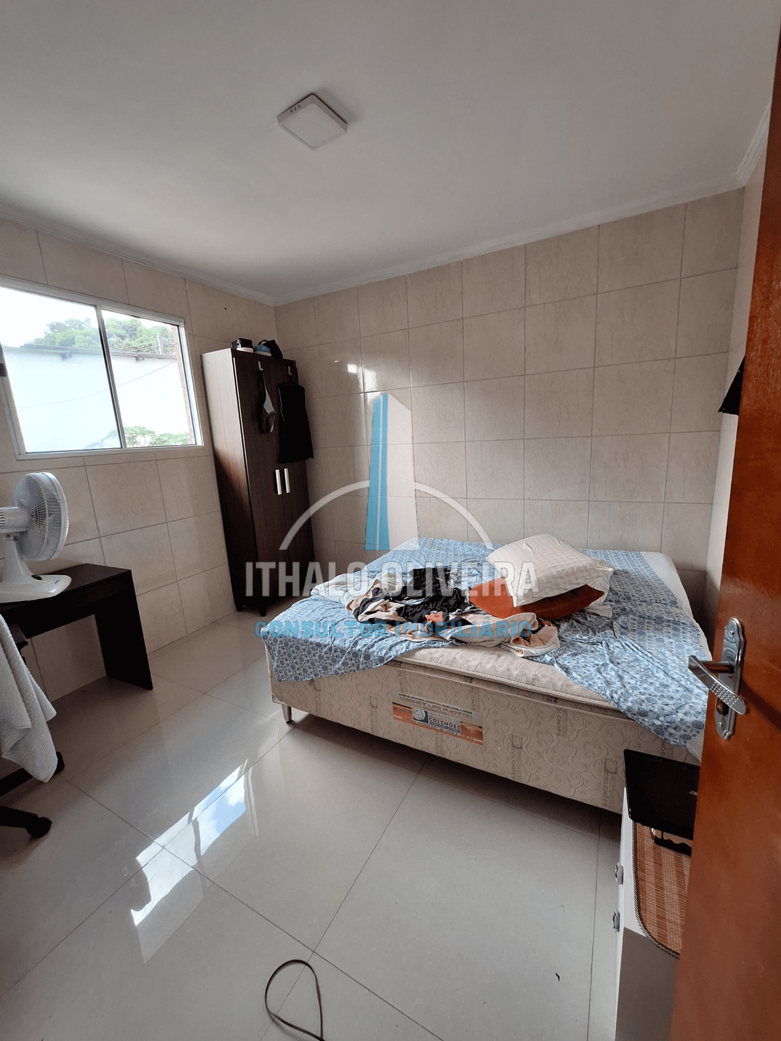 Imagem Casa com 3 Quartos à Venda, 360 m²em Santo Hilário - Goiânia Imagem Casa com 3 Quartos à Venda, 360 m²em Santo Hilário - Goiânia