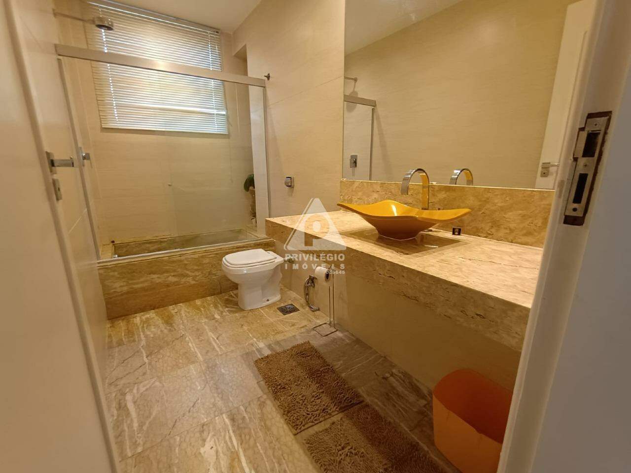 Imagem Cobertura com 4 Quartos à Venda, 260 m²em Copacabana - Rio de Janeiro