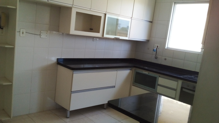 Imagem Casa com 3 Quartos à Venda, em Vila Nossa Senhora de Fátima - São Vicente Imagem Casa com 3 Quartos à Venda, em Vila Nossa Senhora de Fátima - São Vicente