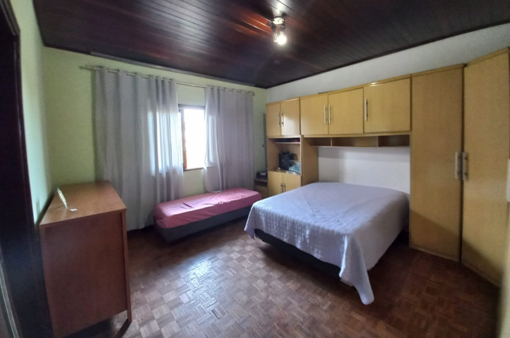 Imagem Casa com 3 Quartos à Venda, 265 m²em Oficinas - Ponta Grossa
