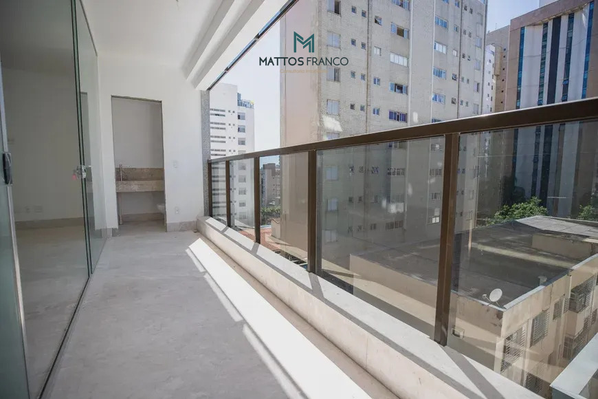 Imagem Apartamento com 4 Quartos à Venda, 131 m²em Santa Efigênia - Belo Horizonte Imagem Apartamento com 4 Quartos à Venda, 131 m²em Santa Efigênia - Belo Horizonte