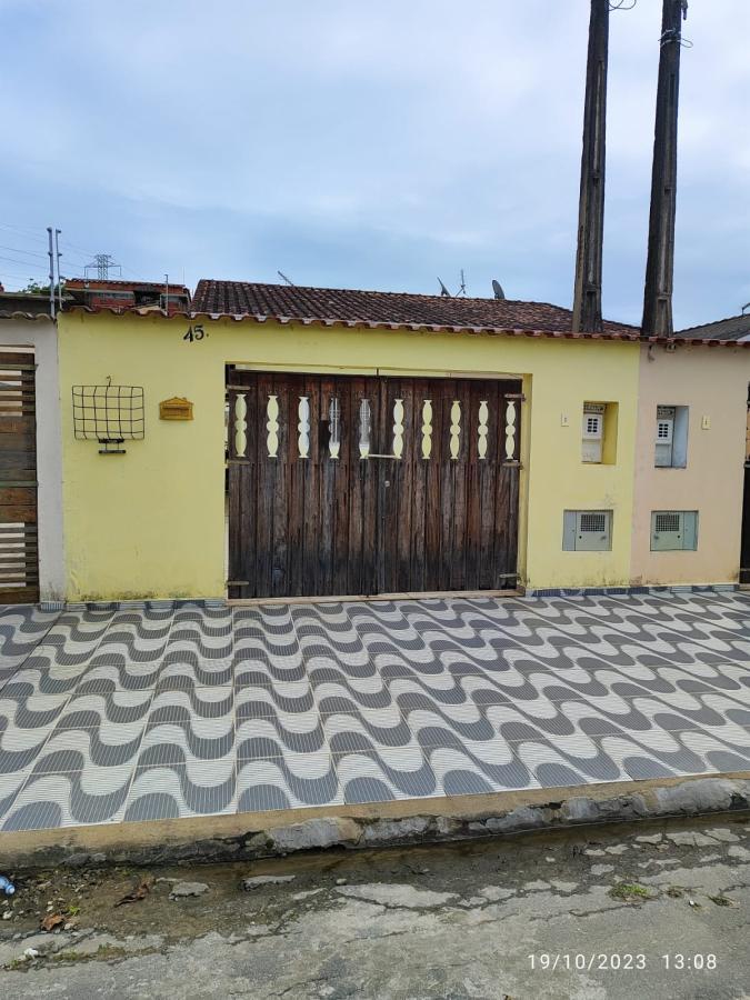 Imagem Casa com 2 Quartos à Venda, 71 m²em Jardim Santa Terezinha - Itanhaém Imagem Casa com 2 Quartos à Venda, 71 m²em Jardim Santa Terezinha - Itanhaém