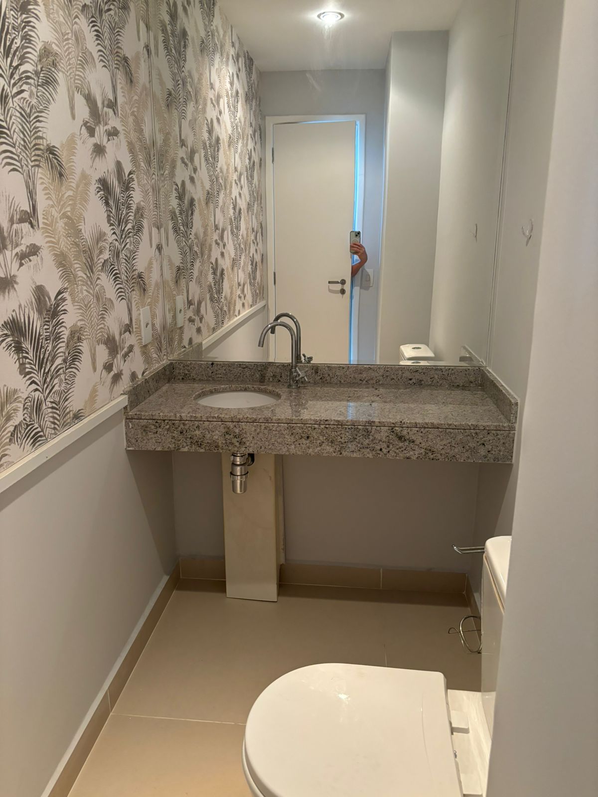 Imagem Apartamento com 3 Quartos à Venda ou Locação, 107 m²em Dezoito do Forte Empresarial/Alphaville. - Barueri Imagem Apartamento com 3 Quartos à Venda ou Locação, 107 m²em Dezoito do Forte Empresarial/Alphaville. - Barueri
