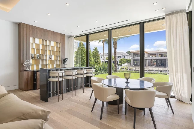 Imagem Casa de Condomínio com 6 Quartos à Venda, 890 m² em Alphaville Residencial Um - Barueri