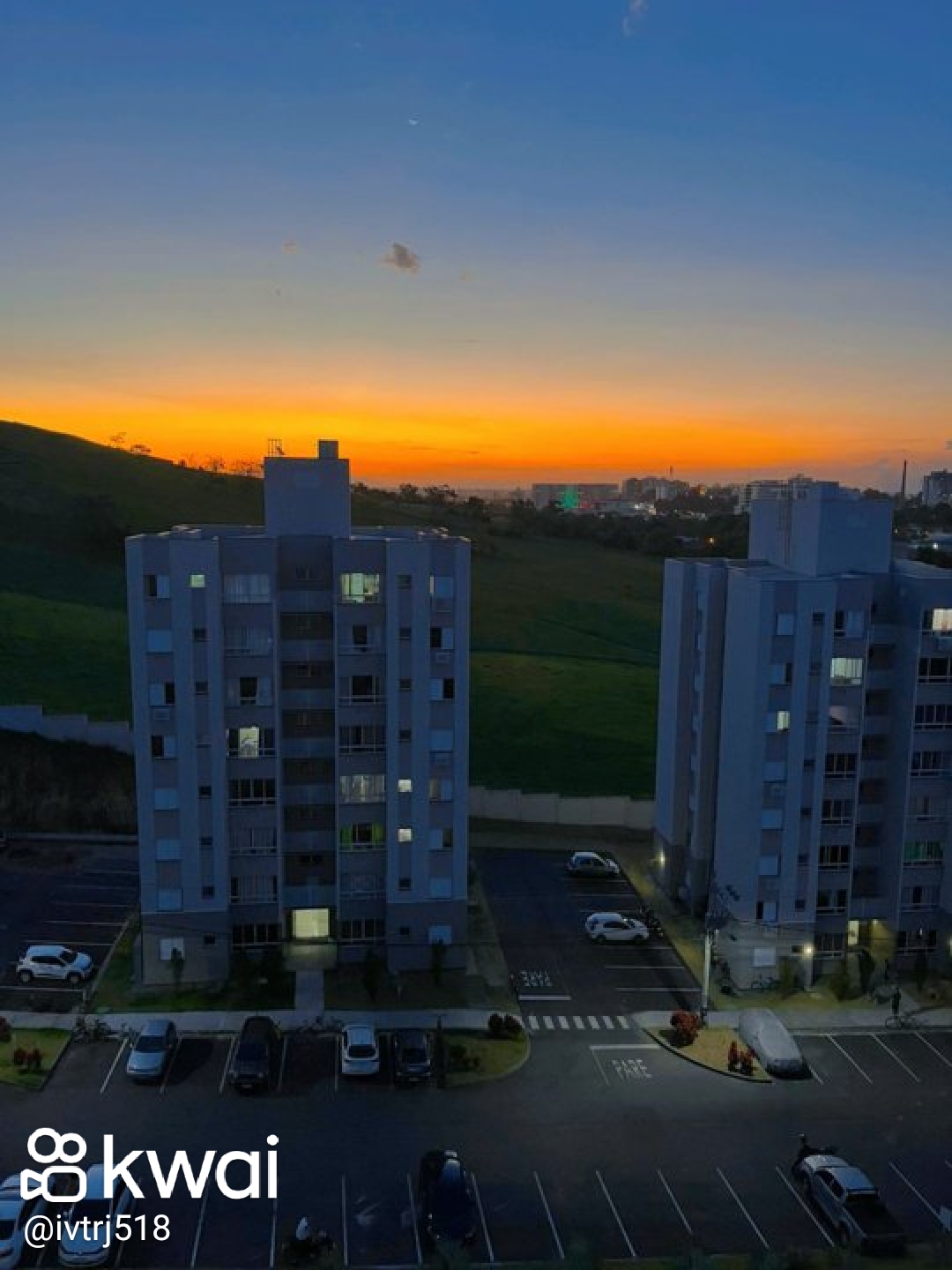 Imagem Apartamento com 2 Quartos à Venda ou Locação, 49 m²em Venda das Pedras - Itaboraí Imagem Apartamento com 2 Quartos à Venda ou Locação, 49 m²em Venda das Pedras - Itaboraí