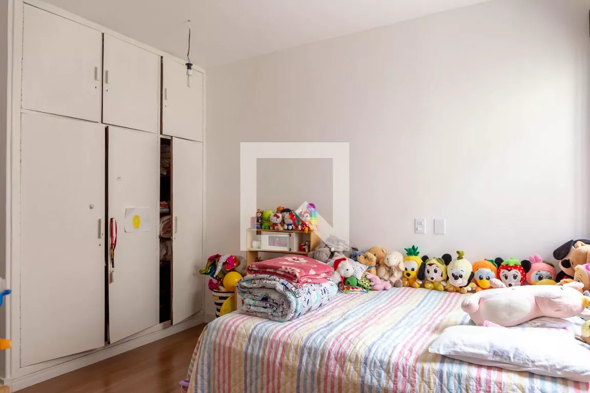 Imagem Casa com 4 Quartos à Venda, 257 m²em Vila Gumercindo - São Paulo