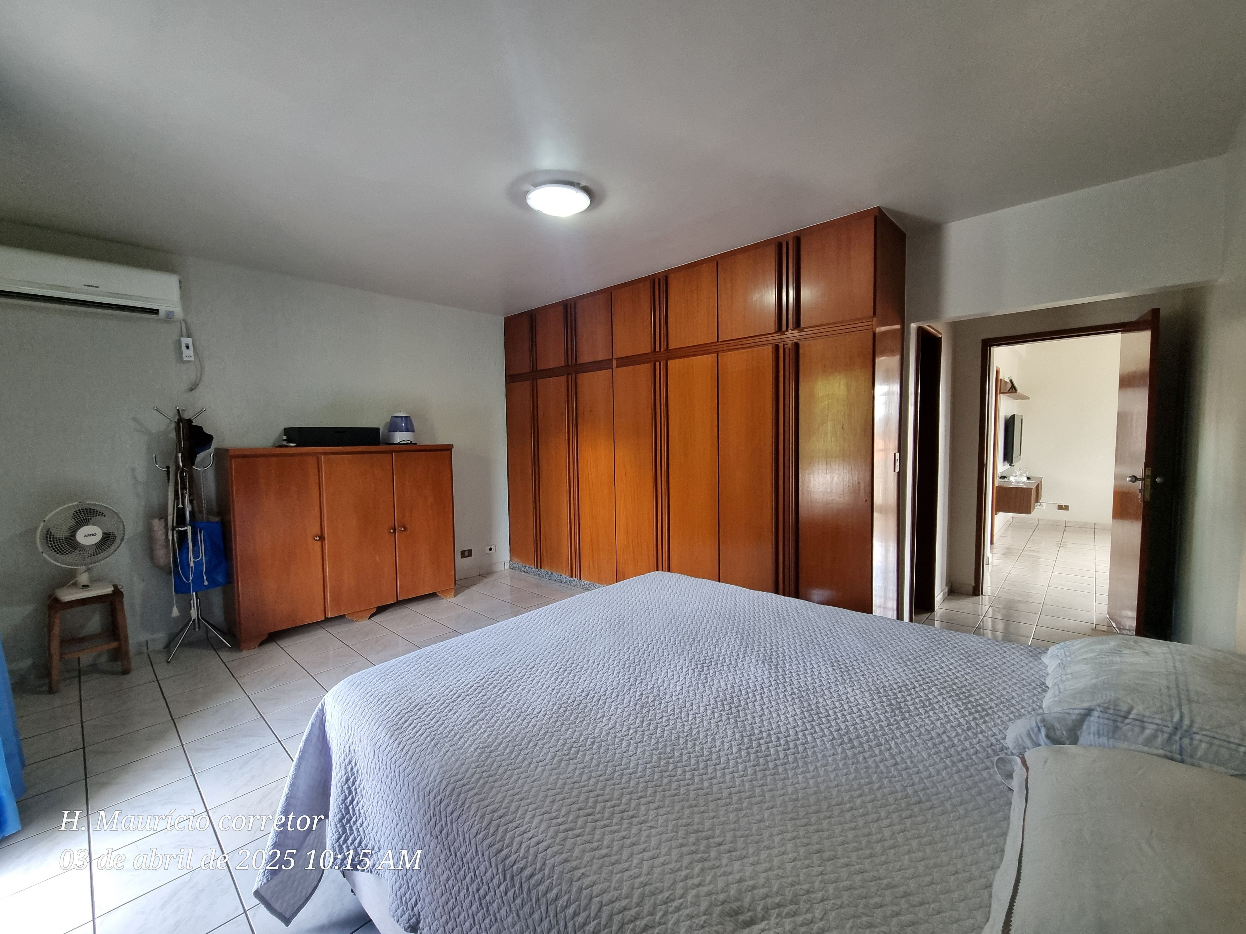 Imagem Sobrado com 4 Quartos à Venda, 250 m² em Setor Jaó - Goiânia