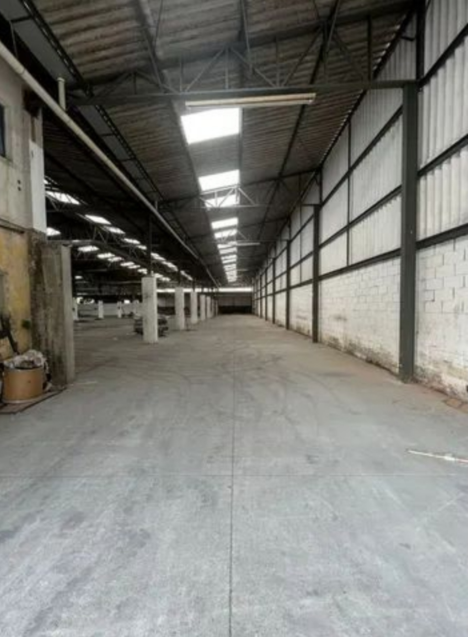 Imagem Galpão à Venda, 4 m²em Loteamento Industrial Coral - Mauá Imagem Galpão à Venda, 4 m²em Loteamento Industrial Coral - Mauá