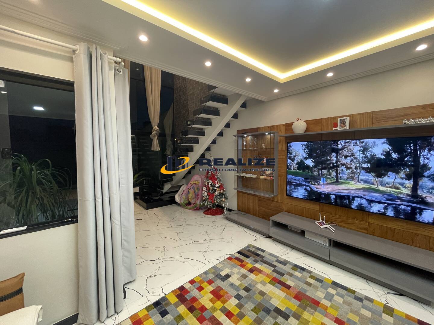 Imagem Casa com 4 Quartos à Venda, 210 m²em Parque Tropical - Campos dos Goytacazes Imagem Casa com 4 Quartos à Venda, 210 m²em Parque Tropical - Campos dos Goytacazes