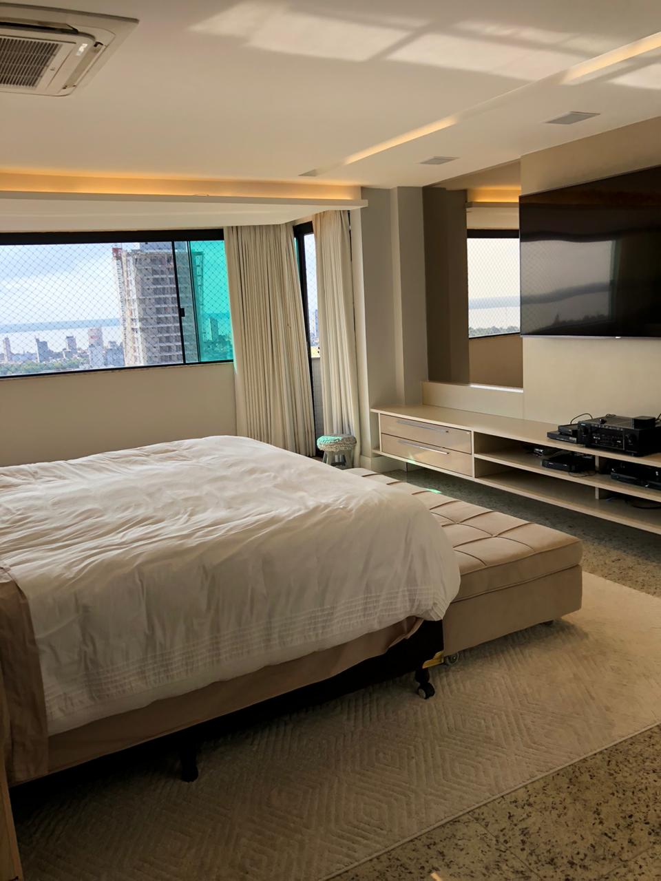 Imagem Apartamento com 3 Quartos à Venda, 289 m²em Jurunas - Belém