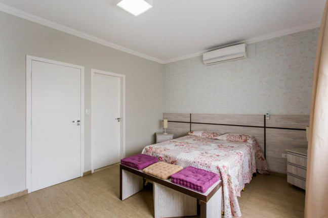 Imagem Sobrado com 2 Quartos à Venda, 220 m² em Ipiranga - São Paulo Imagem Sobrado com 2 Quartos à Venda, 220 m² em Ipiranga - São Paulo