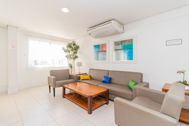 Imagem Apartamento com 3 Quartos à Venda, 70 m² em Azenha - Porto Alegre