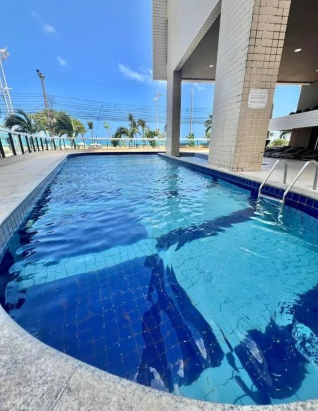 Imagem Apartamento com 2 Quartos à Venda, 70 m²em Meireles - Fortaleza