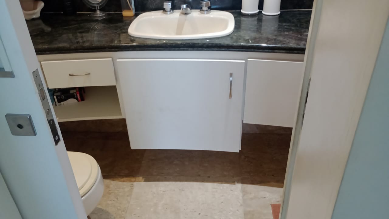 Imagem Apartamento com 3 Quartos para Alugar, 170 m²em Praia da Costa - Vila Velha Imagem Apartamento com 3 Quartos para Alugar, 170 m²em Praia da Costa - Vila Velha
