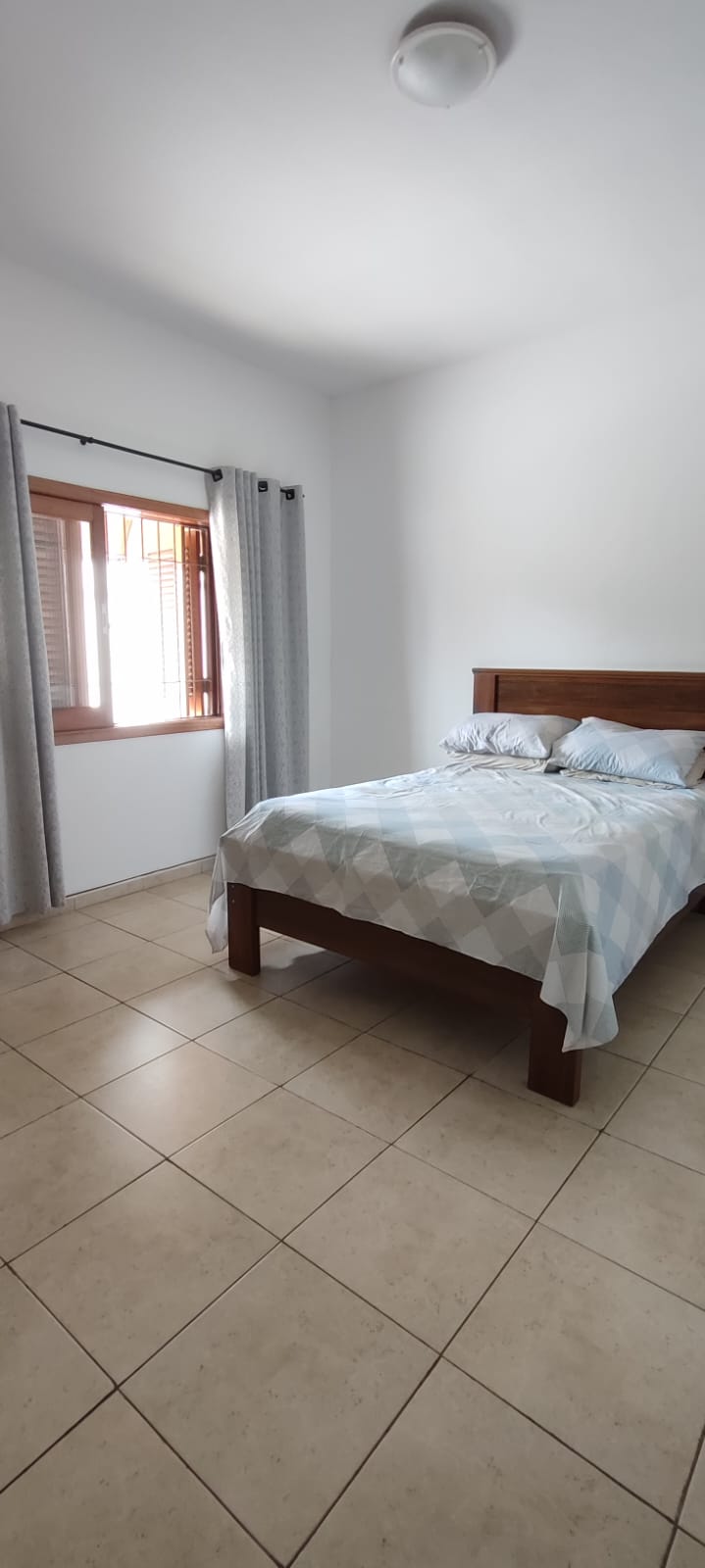 Imagem Sobrado com 4 Quartos à Venda, 203 m²em Centro - Mogi das Cruzes