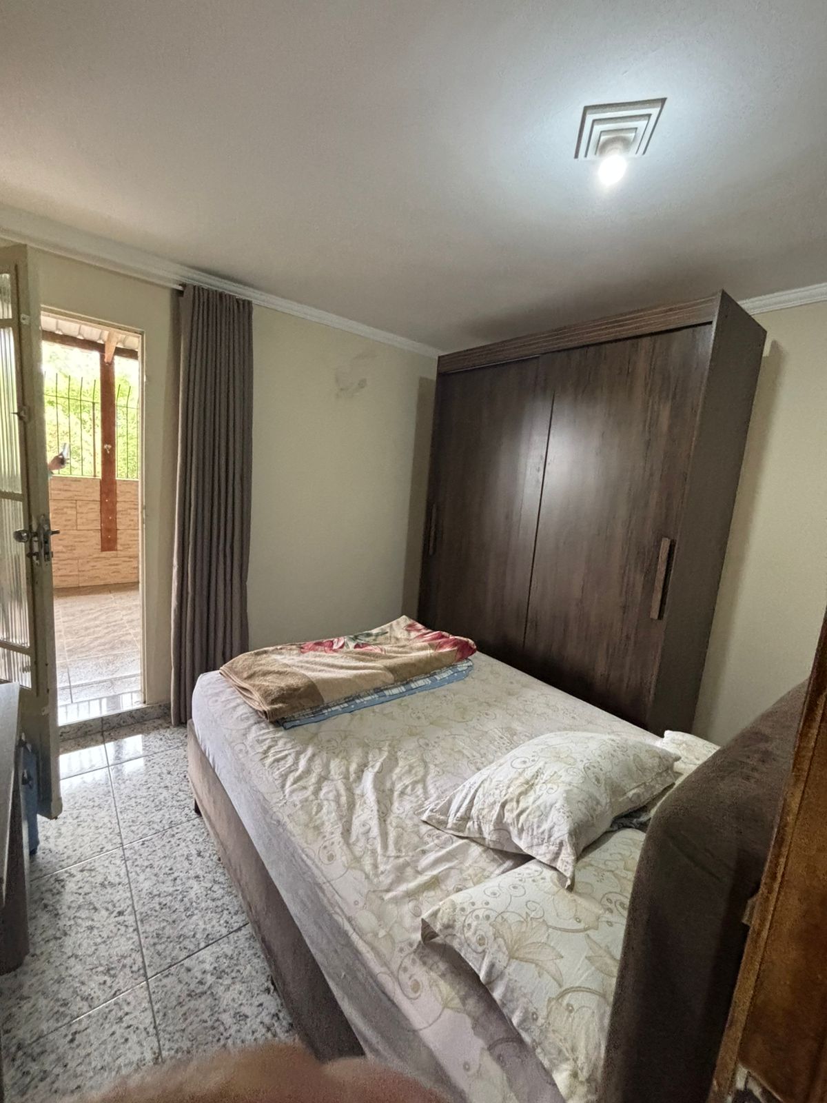 Imagem Casa com 3 Quartos à Venda, 300 m² em Jardim das Rosas (Zona Leste) - São Paulo Imagem Casa com 3 Quartos à Venda, 300 m² em Jardim das Rosas (Zona Leste) - São Paulo