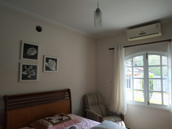Imagem Casa com 3 Quartos à Venda, 330 m² em Centro - Tremembé