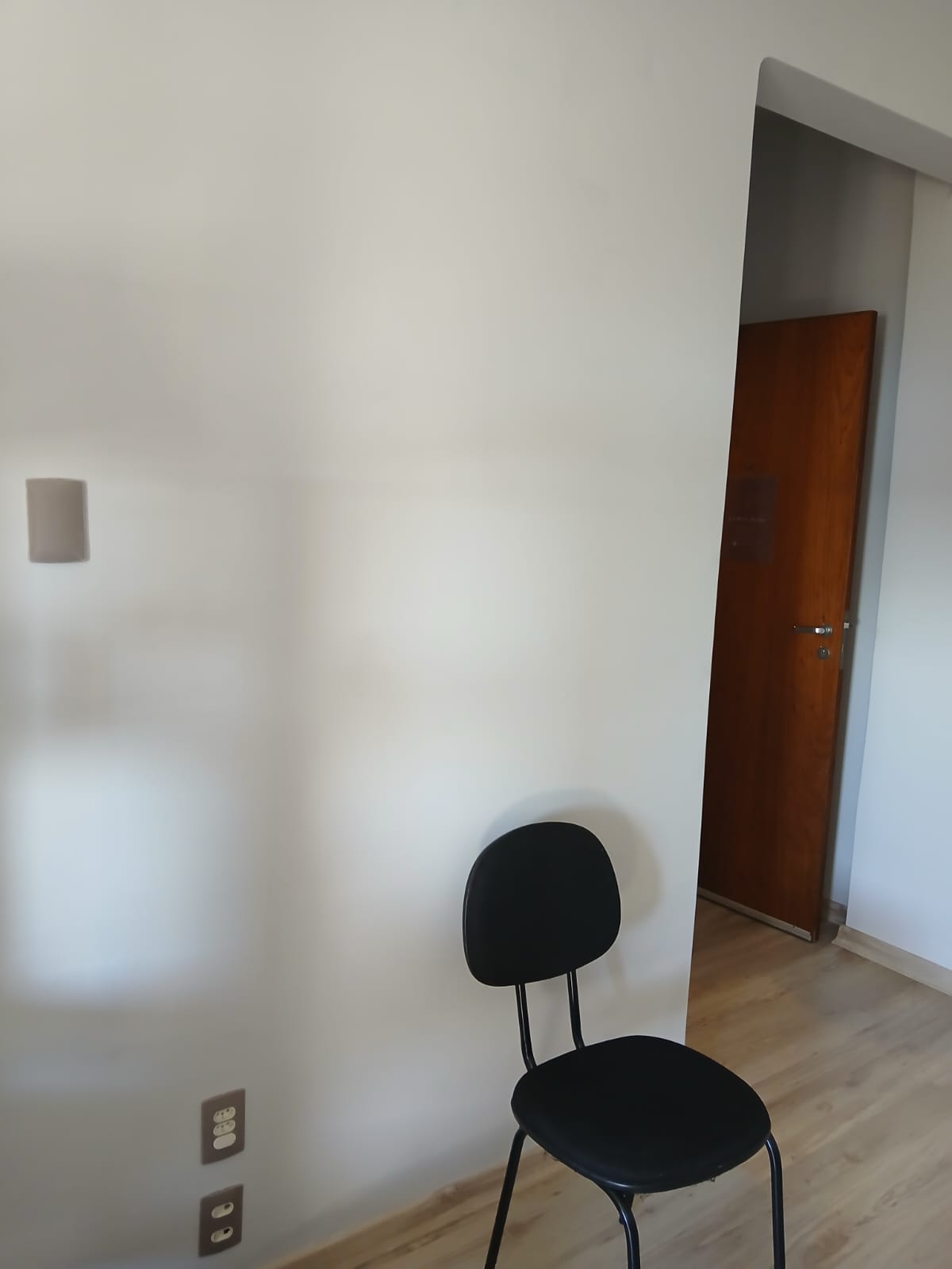 Imagem Sala Comercial à Venda, 22 m² em Centro Histórico - Porto Alegre Imagem Sala Comercial à Venda, 22 m² em Centro Histórico - Porto Alegre