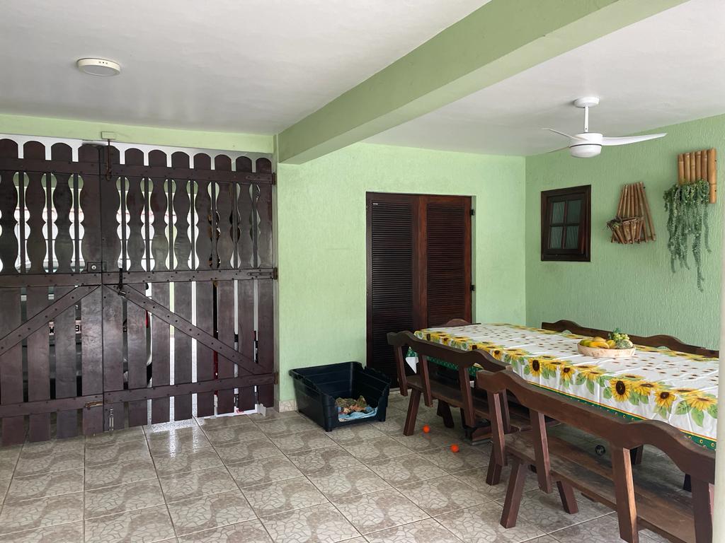 Imagem Sobrado com 4 Quartos à Venda, 228 m²em Nova Itanhaém - Itanhaém
