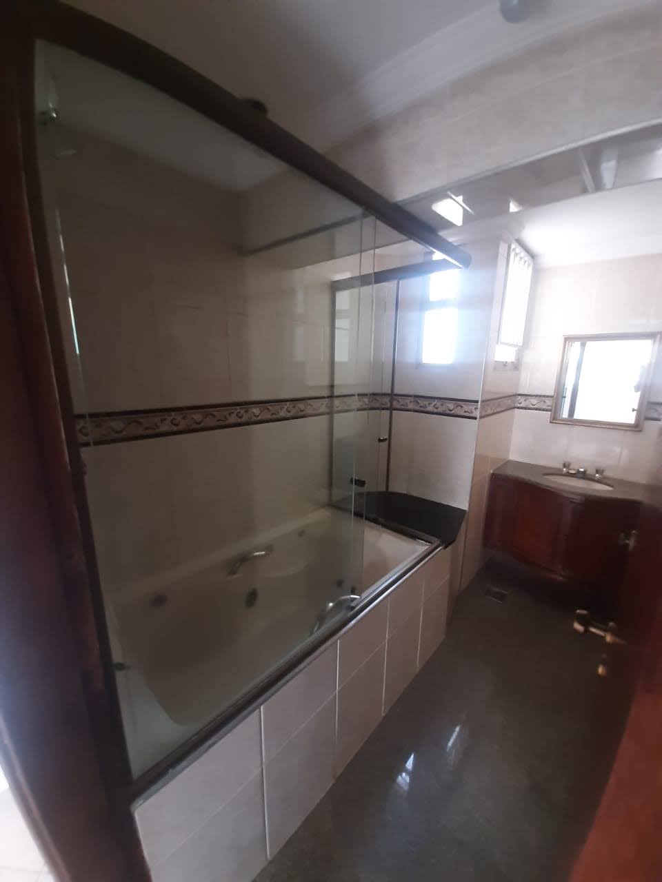 Imagem Apartamento com 3 Quartos à Venda ou Locação, 212 m²em Cambuí - Campinas