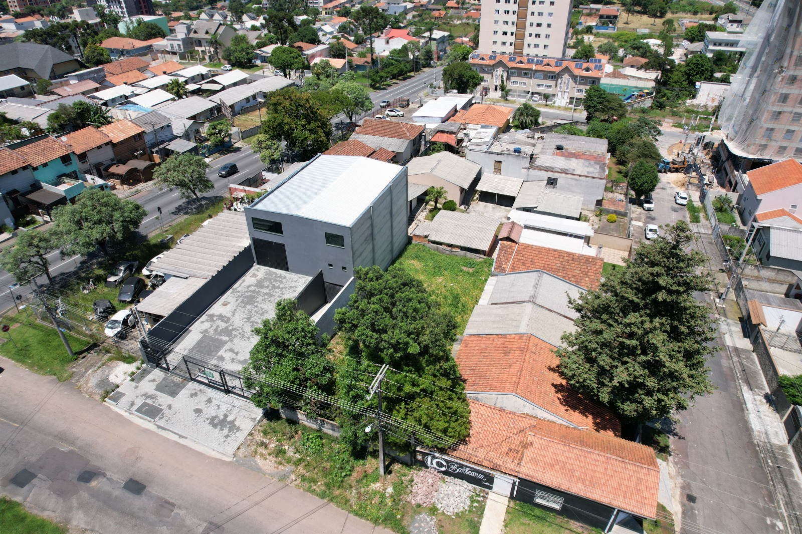 Imagem Terreno à Venda, 384 m² em Tingui - Curitiba Imagem Terreno à Venda, 384 m² em Tingui - Curitiba