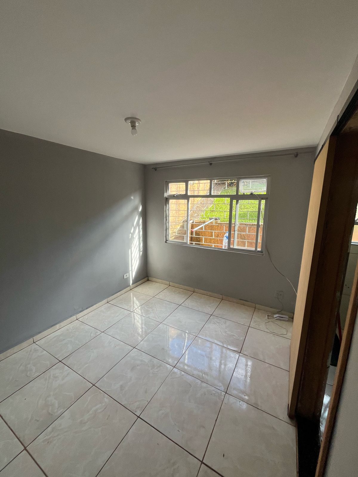 Imagem Kitnet com 1 Quarto à Venda, 25 m² em Xaxim - Curitiba