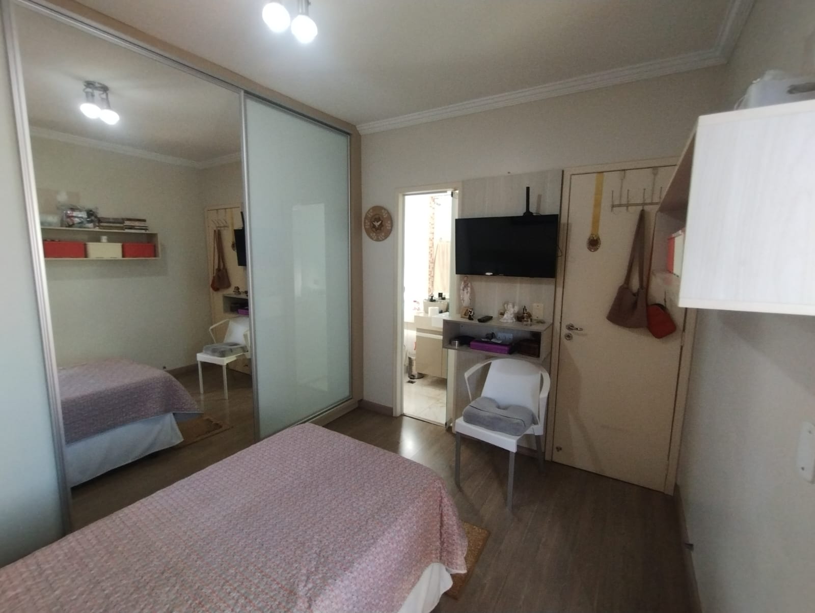 Imagem Apartamento com 3 Quartos à Venda, 68 m² em Bandeirante - Caldas Novas Imagem Apartamento com 3 Quartos à Venda, 68 m² em Bandeirante - Caldas Novas