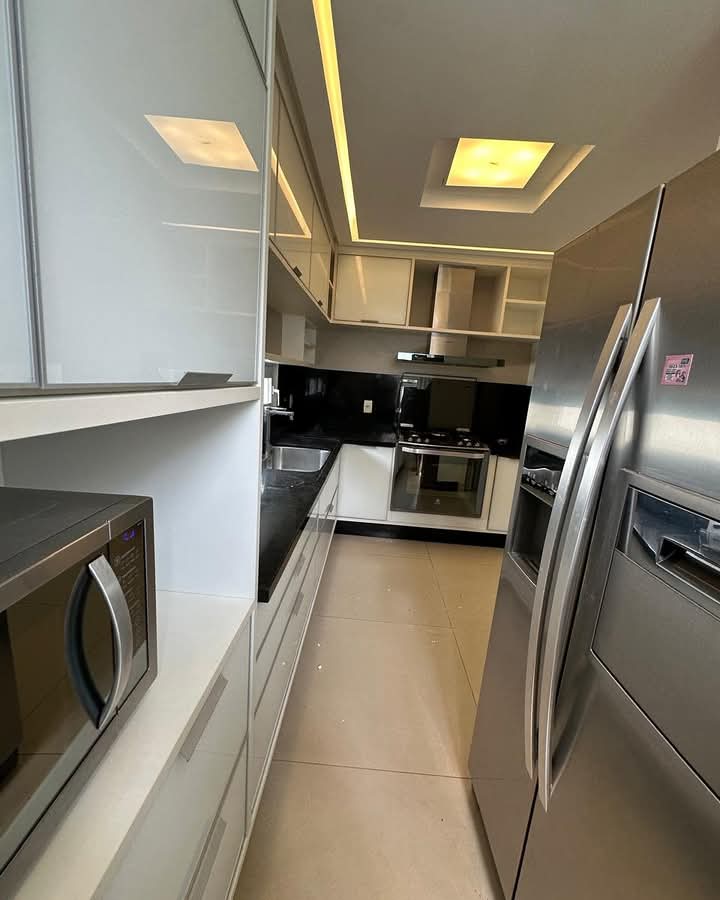 Imagem Casa de Condomínio com 4 Quartos para Alugar, 350 m²em Vila de Abrantes (Abrantes) - Camaçari Imagem Casa de Condomínio com 4 Quartos para Alugar, 350 m²em Vila de Abrantes (Abrantes) - Camaçari