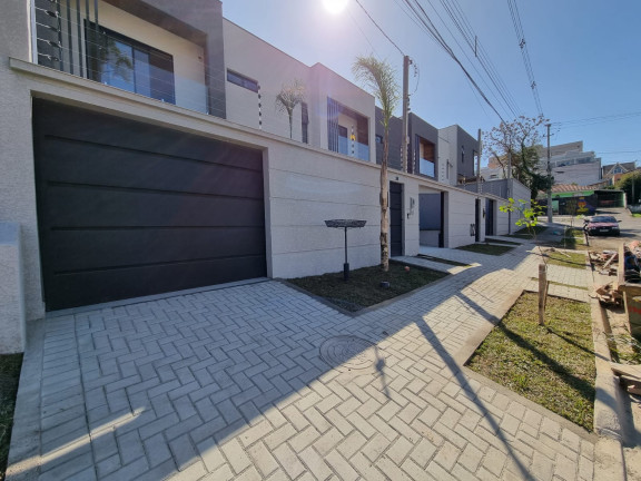 Imagem Sobrado com 3 Quartos à Venda,  em Boa Vista - Curitiba