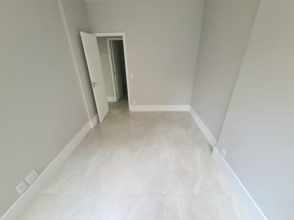 Imagem Apartamento com 3 Quartos à Venda,  em Copacabana - Rio de Janeiro