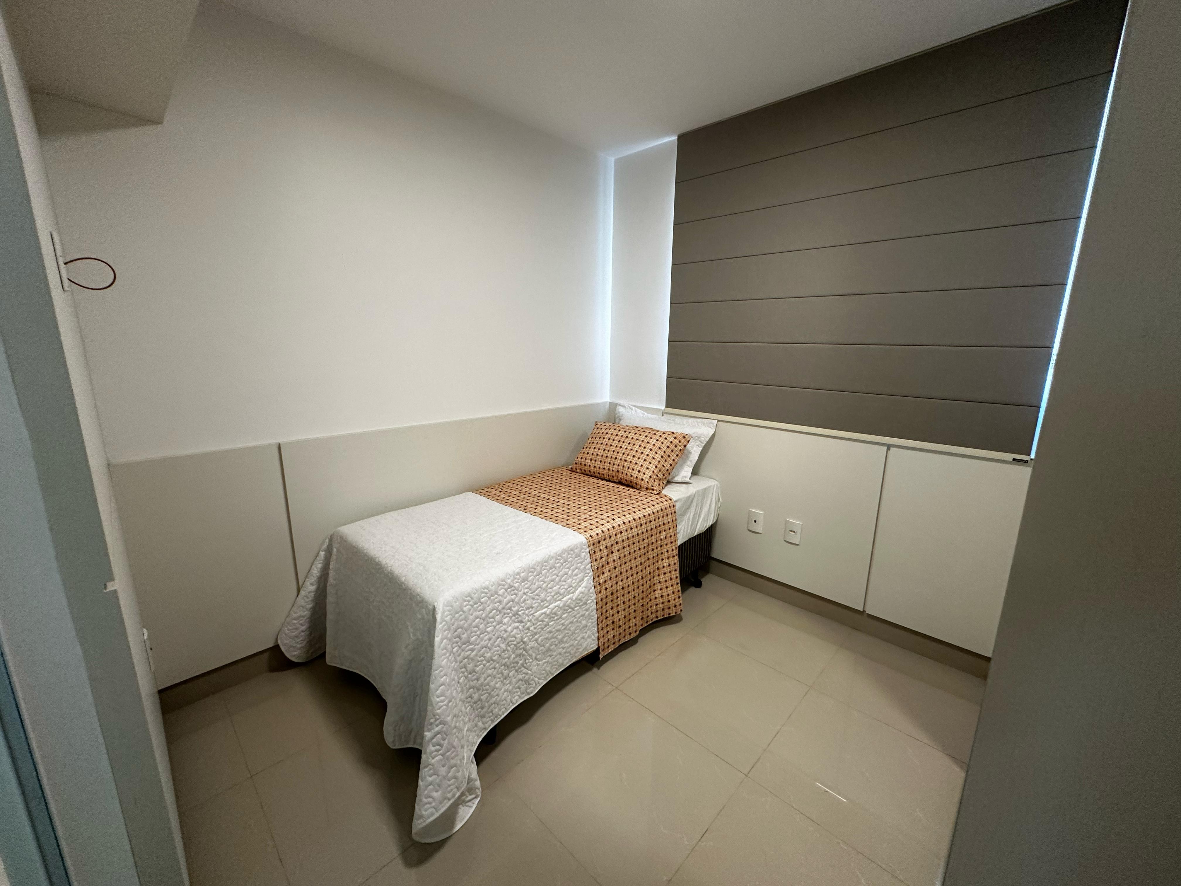 Imagem Sobrado com 3 Quartos à Venda, 161 m²em Sítios Santa Luzia - Aparecida de Goiânia