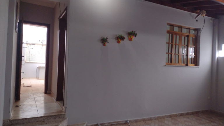 Imagem Sobrado com 3 Quartos para Alugar, 140 m²em Jardim das Laranjeiras - Limeira Imagem Sobrado com 3 Quartos para Alugar, 140 m²em Jardim das Laranjeiras - Limeira