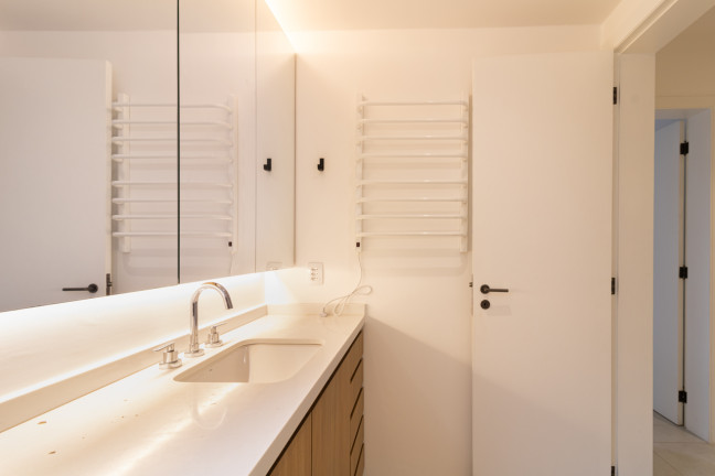 Imagem Apartamento com 3 Quartos à Venda, 123 m² em Itaim Bibi - São Paulo Imagem Apartamento com 3 Quartos à Venda, 123 m² em Itaim Bibi - São Paulo