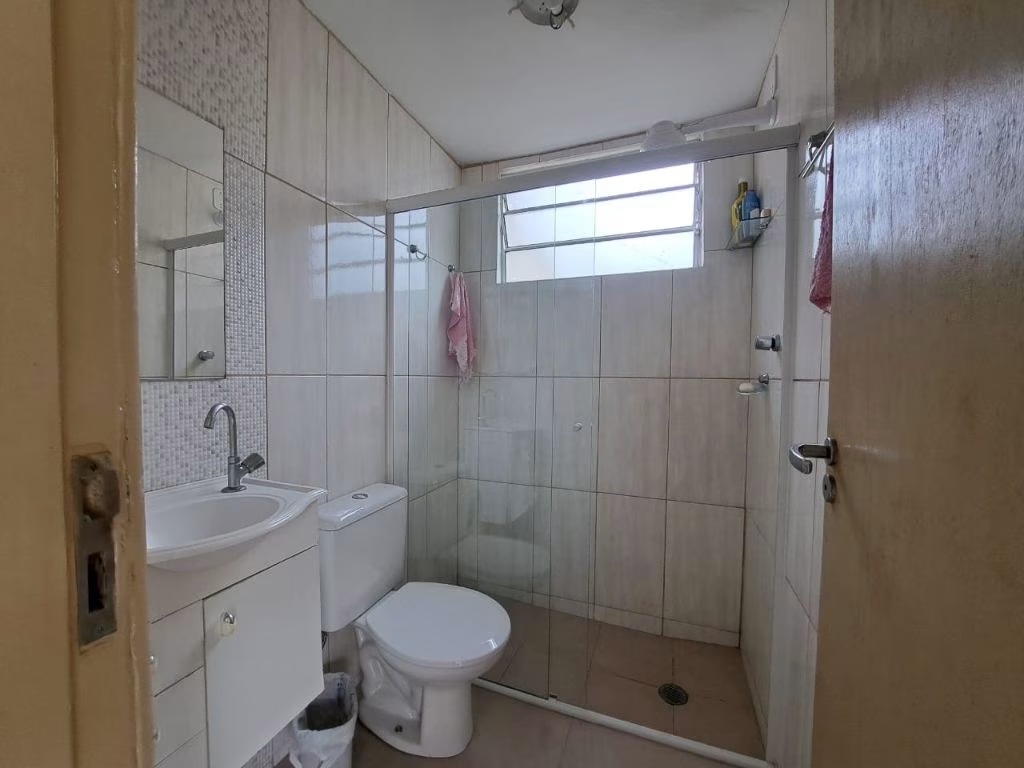 Imagem Casa com 3 Quartos à Venda, 109 m² em Novo Mundo - Curitiba Imagem Casa com 3 Quartos à Venda, 109 m² em Novo Mundo - Curitiba