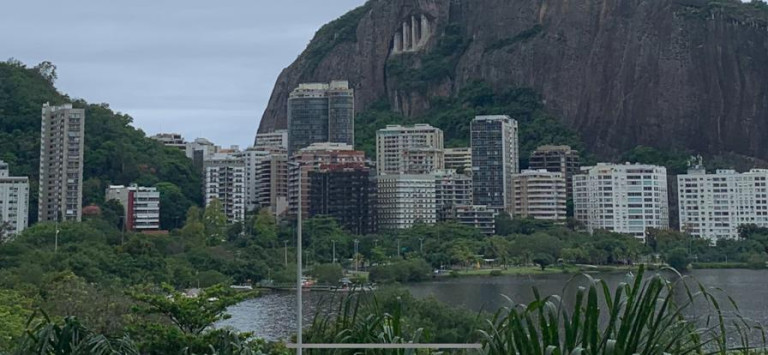 Imagem Apartamento com 2 Quartos à Venda, 92 m² em Copacabana - Rio de Janeiro Imagem Apartamento com 2 Quartos à Venda, 92 m² em Copacabana - Rio de Janeiro