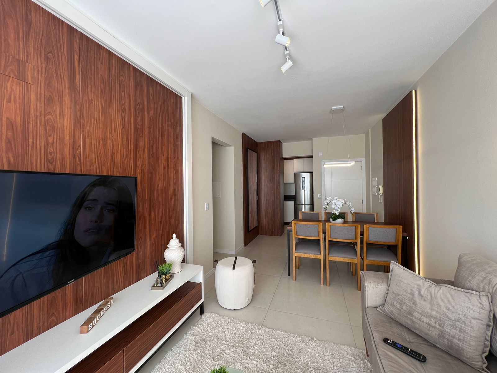 Imagem Apartamento com 2 Quartos à Venda, 101 m²em Centro - Tramandaí Imagem Apartamento com 2 Quartos à Venda, 101 m²em Centro - Tramandaí