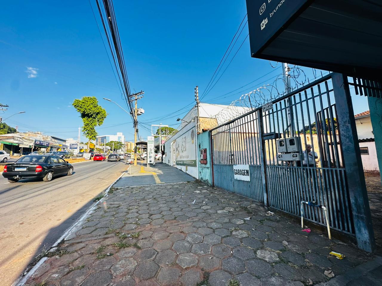 Sobrado com 4 Quartos à Venda, 399 m²em Setor Leste Universitário - Goiânia