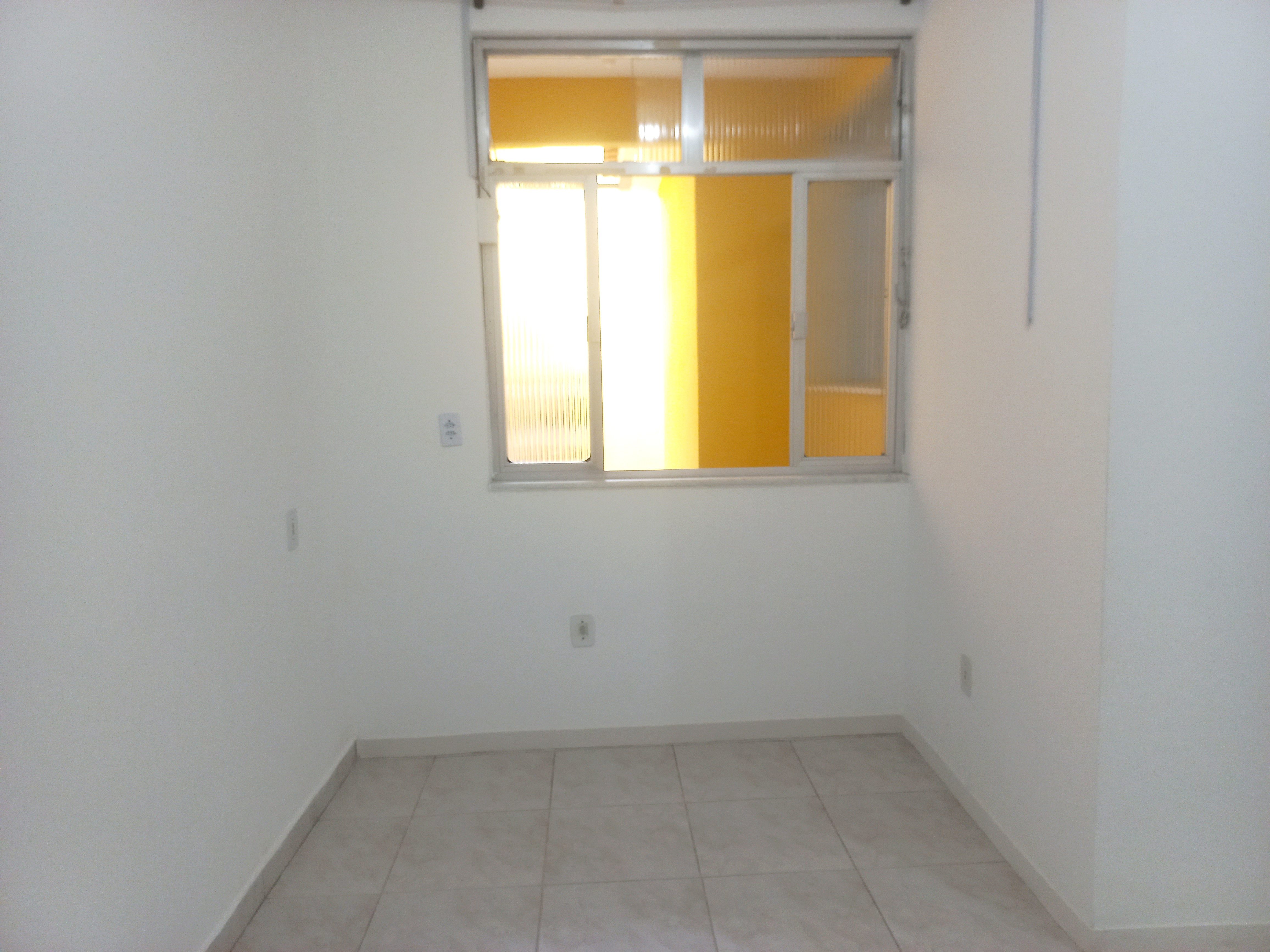 Imagem Casa de Vila com 1 Quarto para Alugar, 60 m² em Curicica - Rio de Janeiro Imagem Casa de Vila com 1 Quarto para Alugar, 60 m² em Curicica - Rio de Janeiro