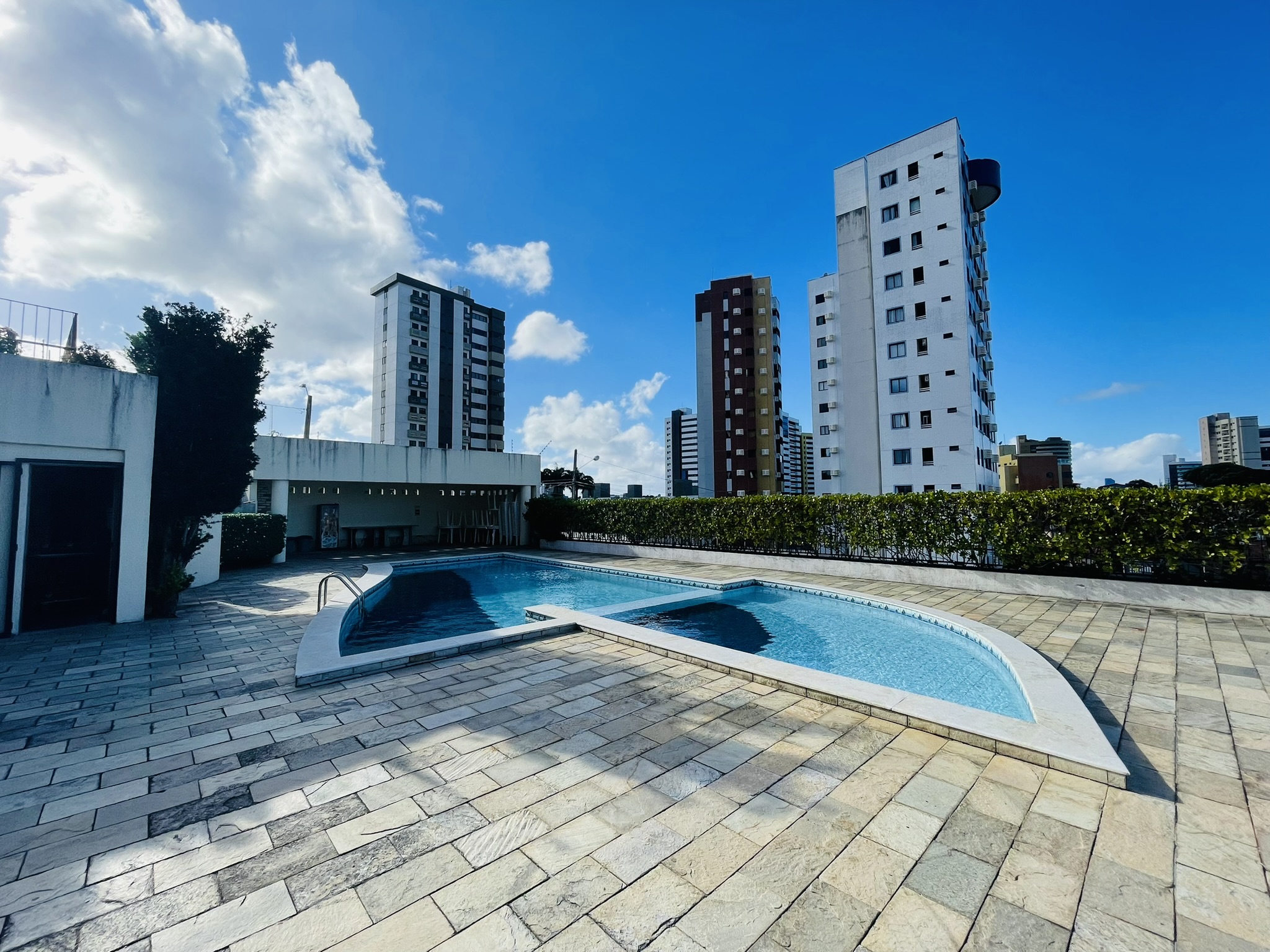 Imagem Apartamento com 4 Quartos à Venda, 221 m²em Candelária - Natal